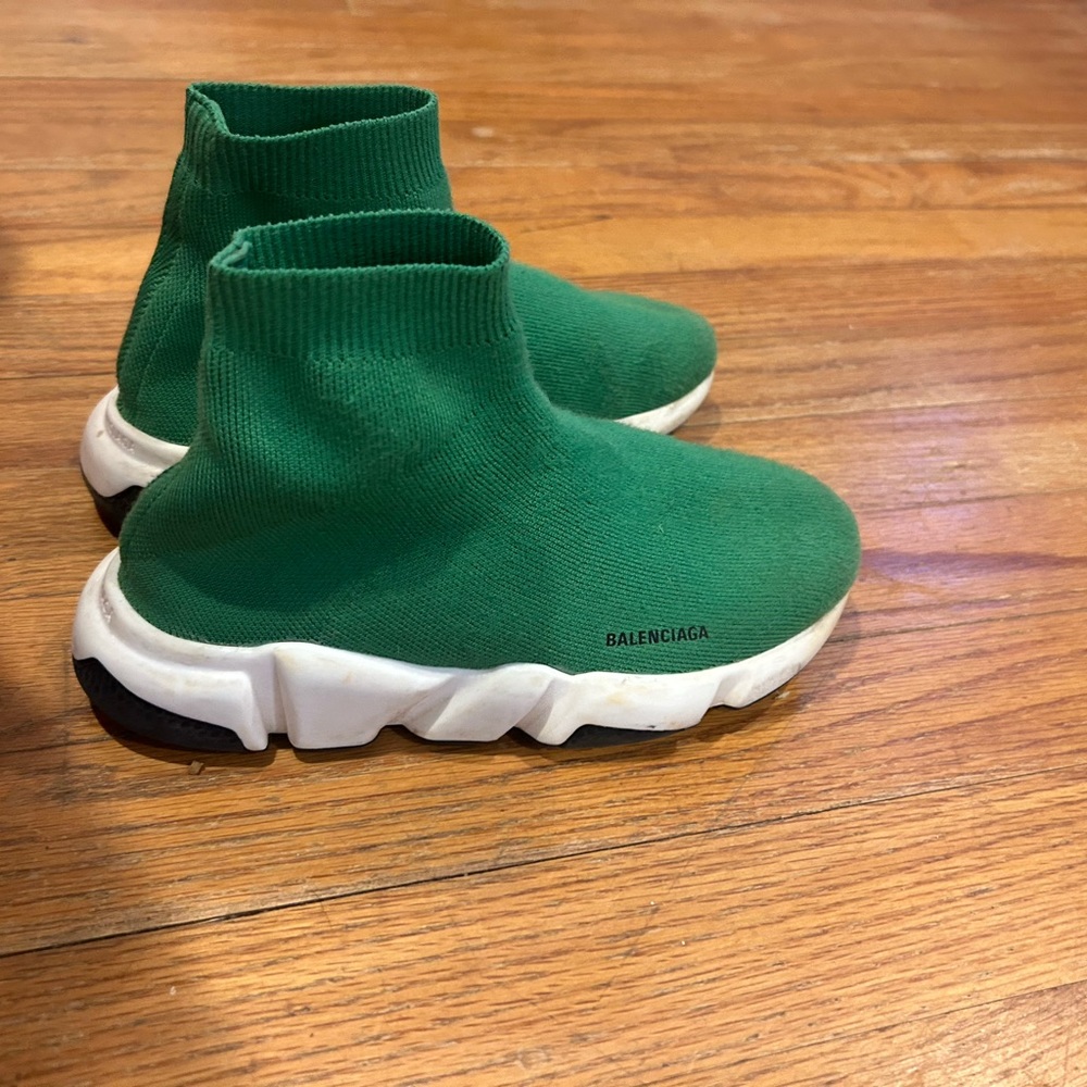 Authentic used Balenciaga eur 31-32 toddler/ kids 13-1 comes in original box